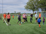 Laatste training S.K.N.W.K. JO7-1 (partijtje tegen de ouders) van maandag 27 mei 2024 (155/180)